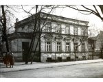 Dom Deutschmanów po wojnie, przed rozbudową (Kaliszu)